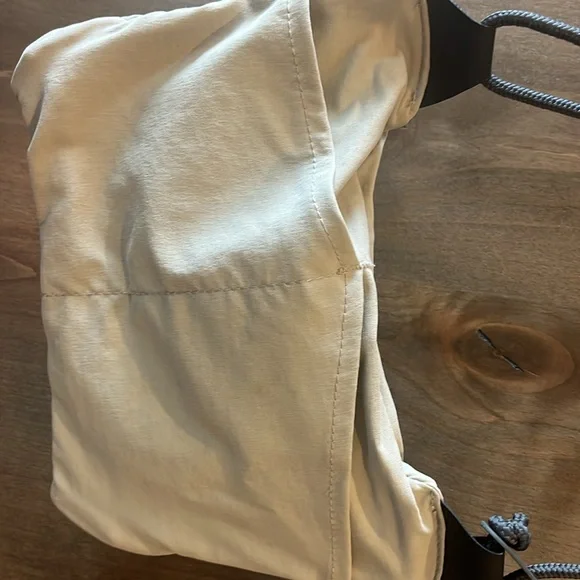 Merrell crossbody bag, gently used - Picture 4 of 5